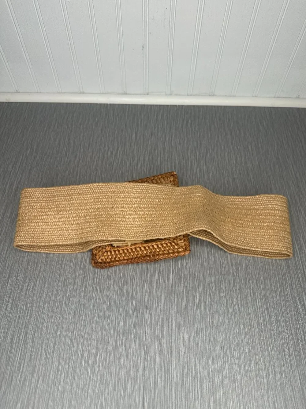 Women’s Khaki Straw Woven Belt Wide Square Buckle Stretch Waist 34 -35